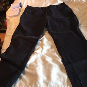 Signature Black Stretch Jean